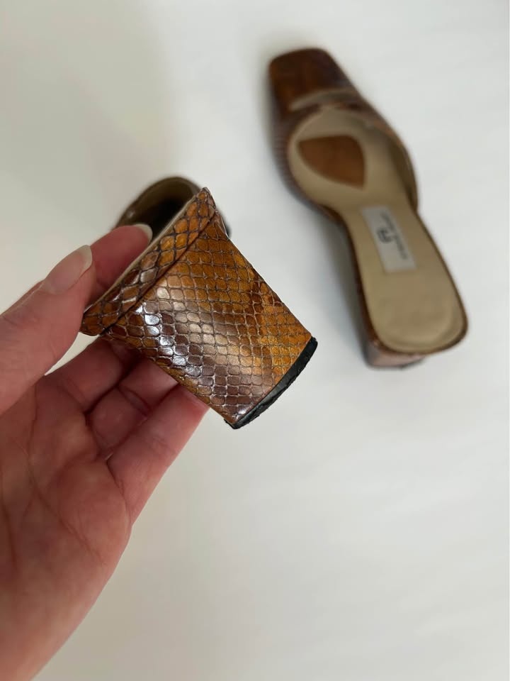Etienne Aigner Tan Snakeskin Leather Sandals - photo 4