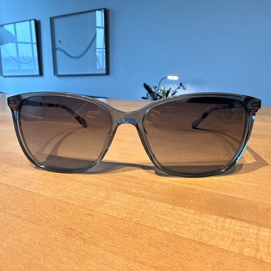 Womens Cat-Eye / Butterfly Sunglasses – Brand New Never Worn - photo 5