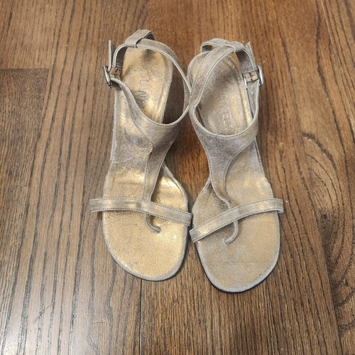 Vaneli Metallic Gold Strappy Sandals Size 6 - photo 3