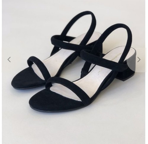 Intentionally Blank Kimi Sandal Black Size 6