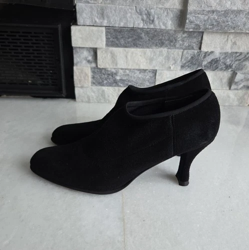 Stuart Weitzman Black Suede Booties Size 35.5 - photo 4