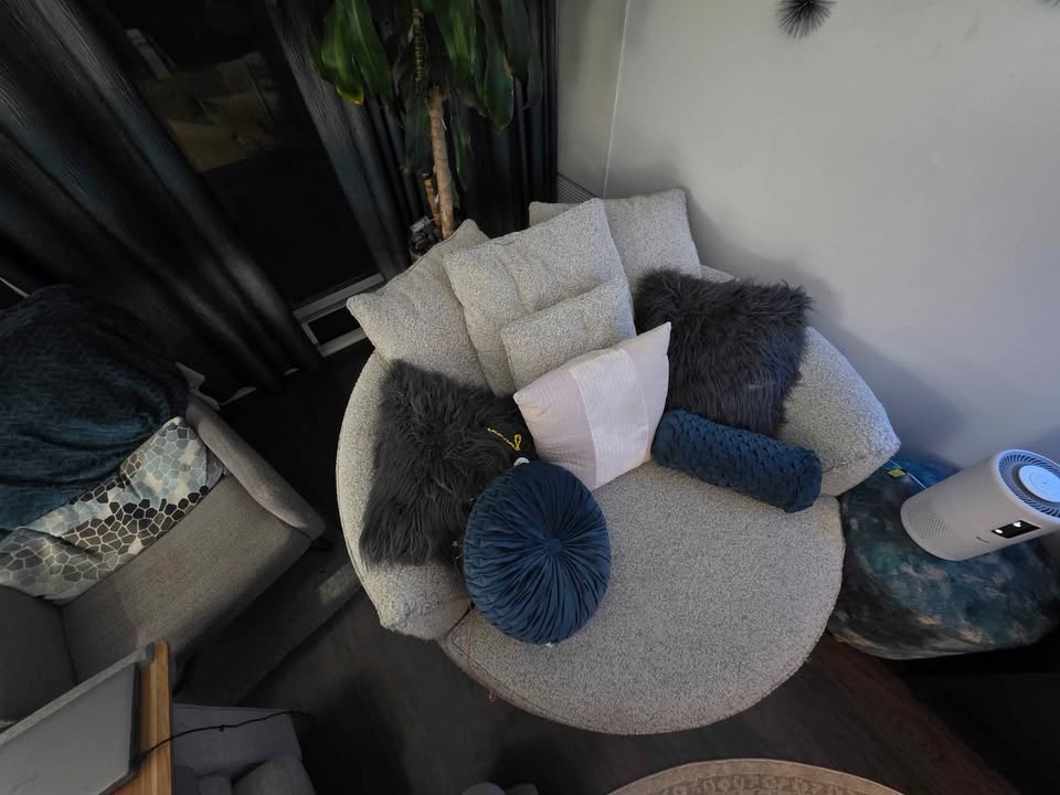 Urban Barn Round Loveseat - photo 2
