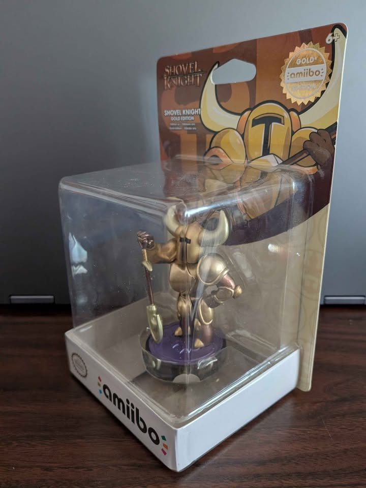 Golden Shovel Knight Amiibo - photo 3