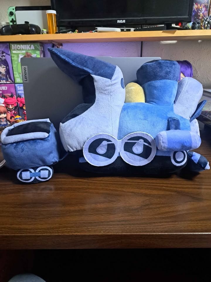 The Brave Locomotive Plushie - photo 2