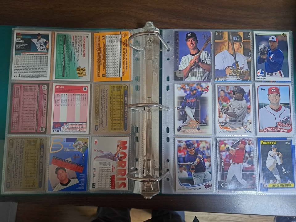 Full Binder of Baseball Cards - photo 5