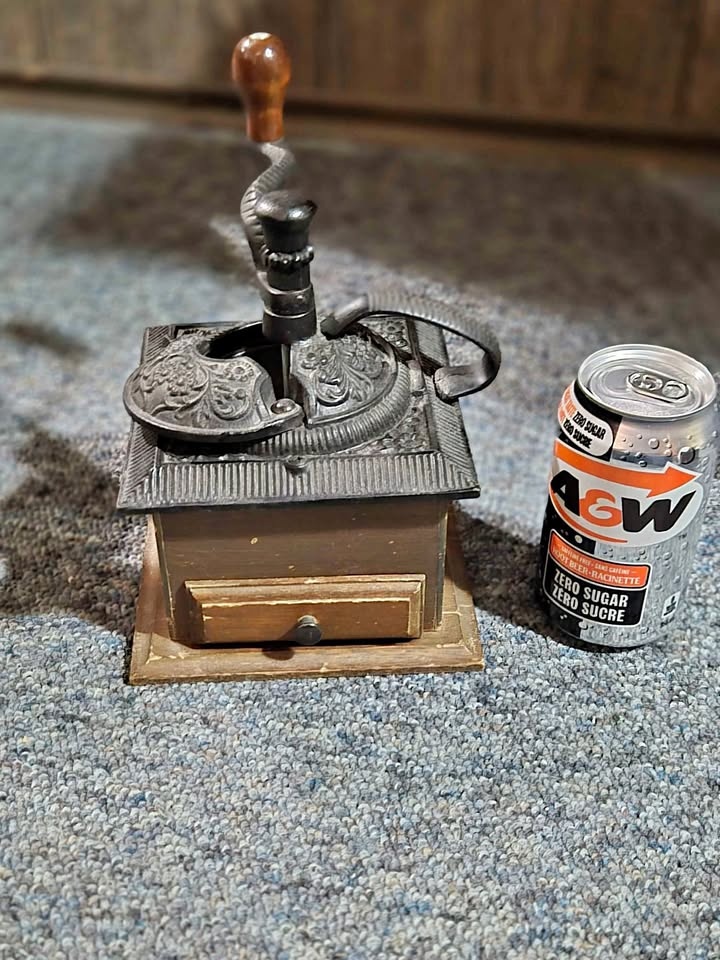 Cast iron grinder
