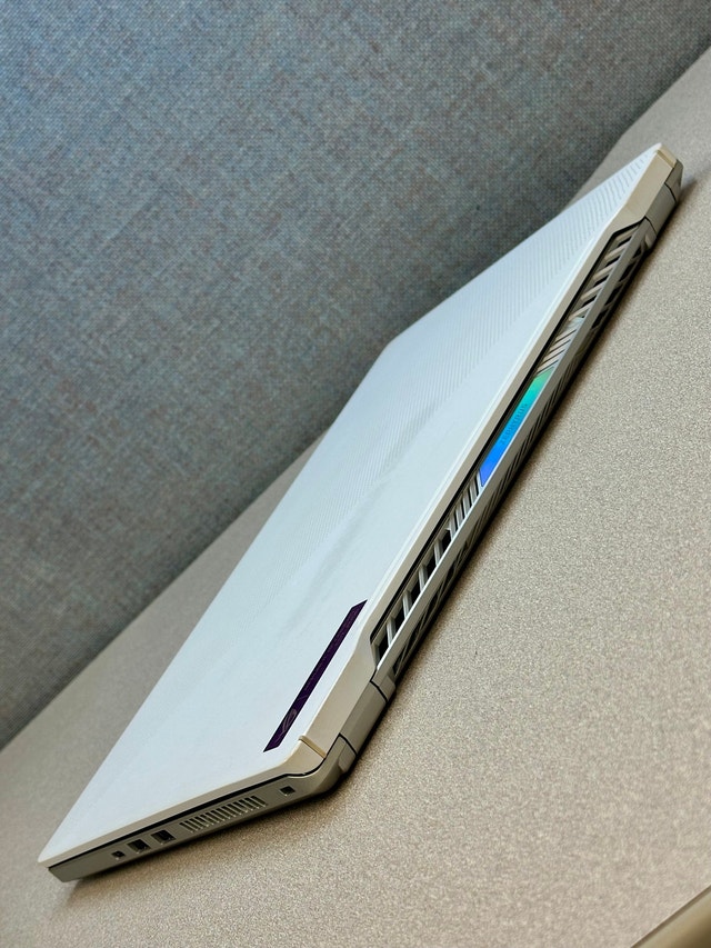 ASUS ROG Zephyrus G14 - Ryzen 9, RTX 3060, 1TB SSD, 16GB RAM - photo 5