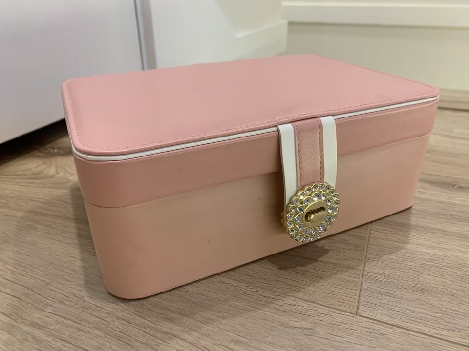 Large Pink Luxurious Jewelry Storage Box - photo 5