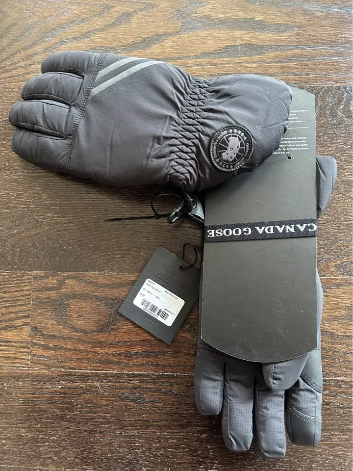 BELOW RETAIL Canada Goose Hybridge Gloves Men Black Noir image indicator(2)