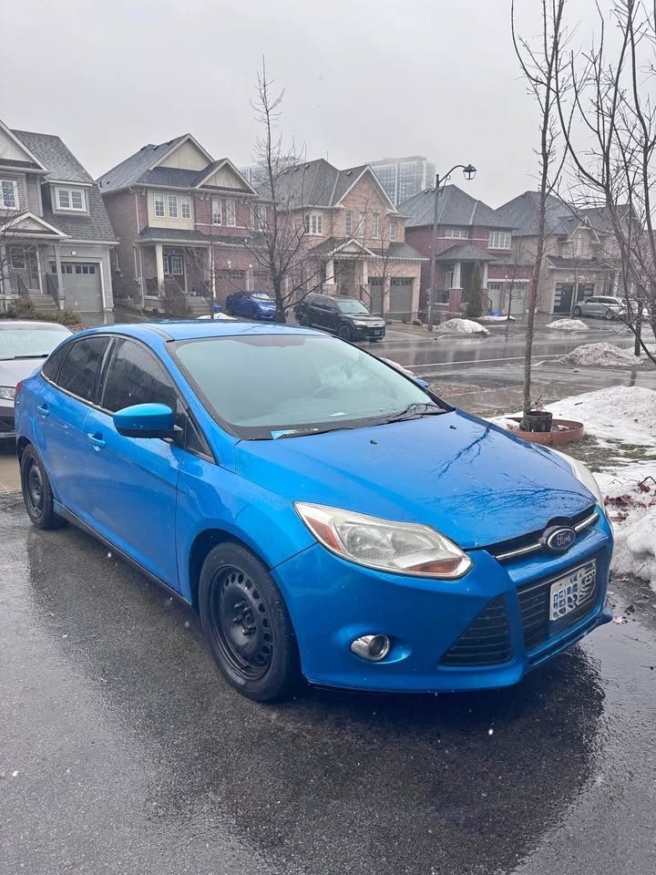 2012 Ford Focus – Manual Transmission – Runs Great - As is