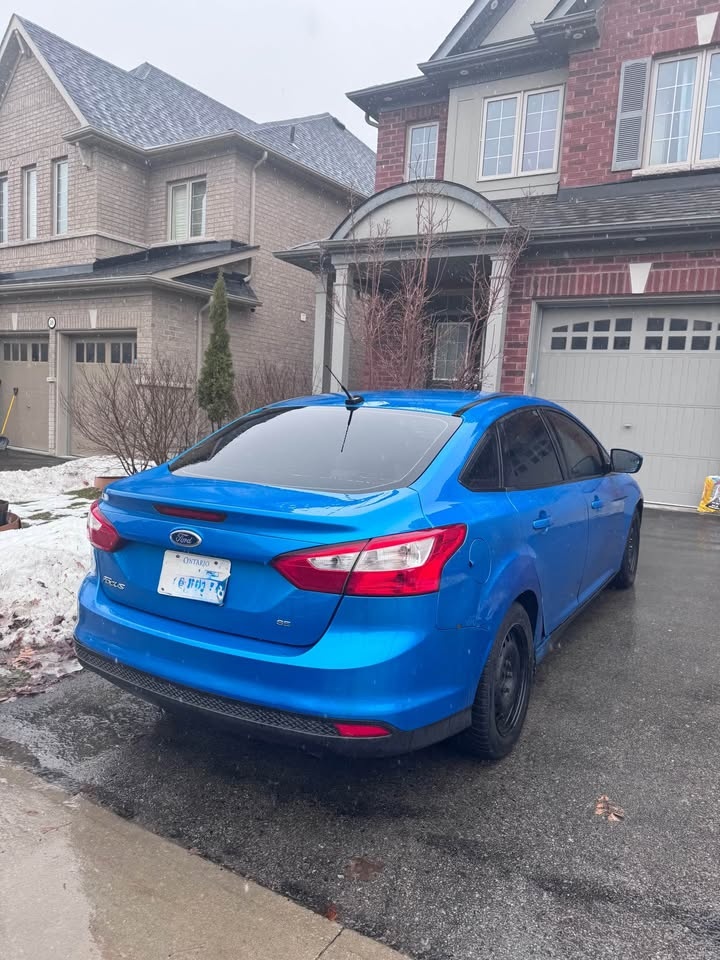 2012 Ford Focus – Manual Transmission – Runs Great - As is - photo 4