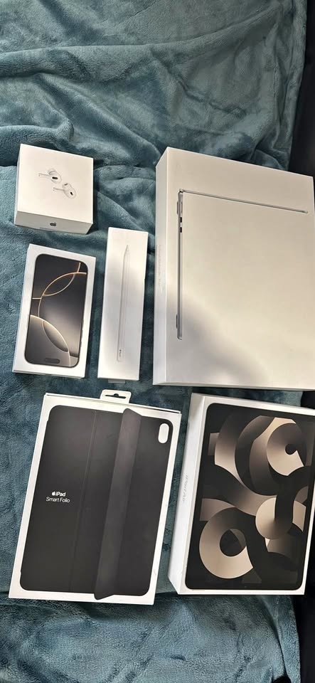 Bundle of Empty Apple Boxes – MacBook, iPhone, iPad, AirPods, Pe