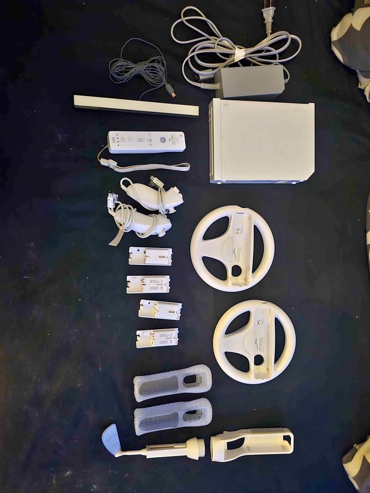 Wii systems and accessories