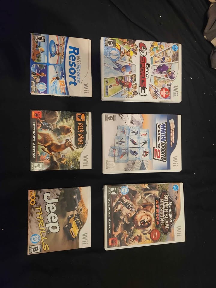 Wii systems and accessories - photo 3