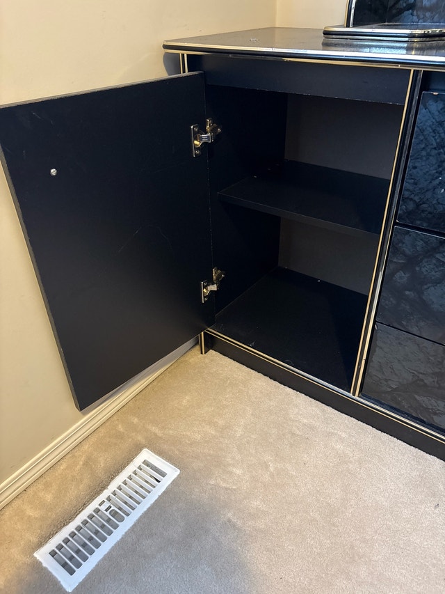 Vintage Dresser With Mirror - photo 3