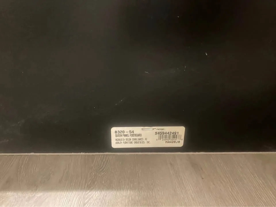 Ashley Queen bed frame image indicator(3)