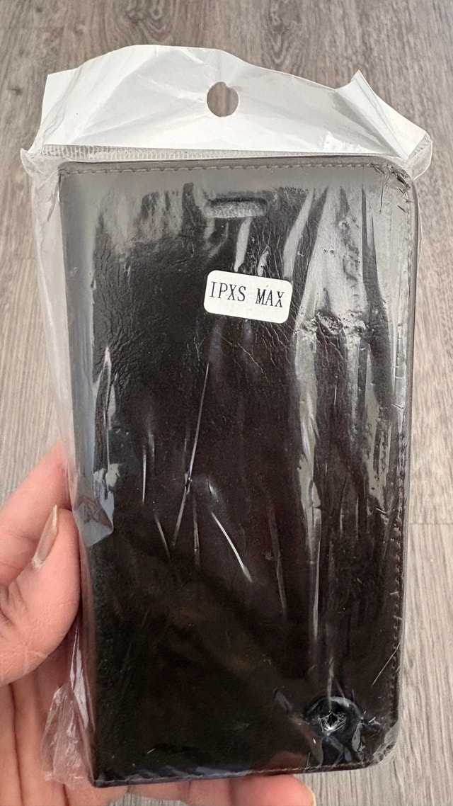 iPhone XS Max Folio Case
