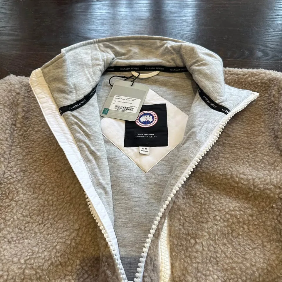 Authentic Canada Goose Kelowna Fleece Full Zip Up Jacket Tan image indicator(5)