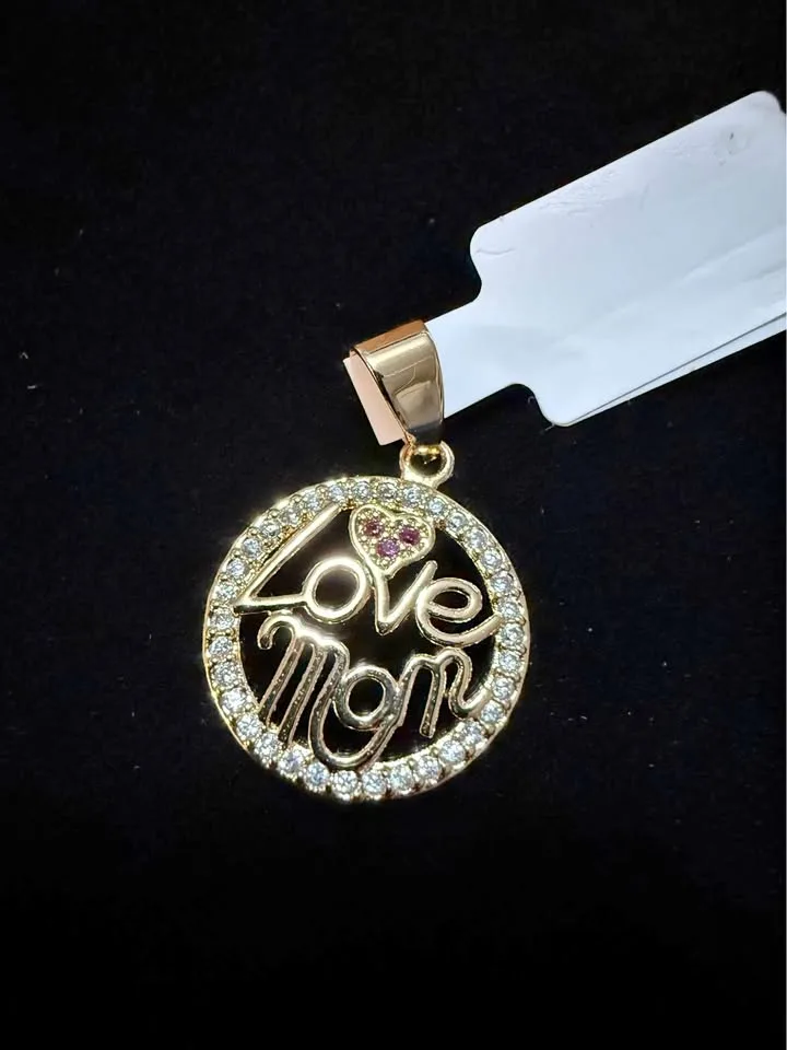 18k Gold Fill mom pendant thumbnail