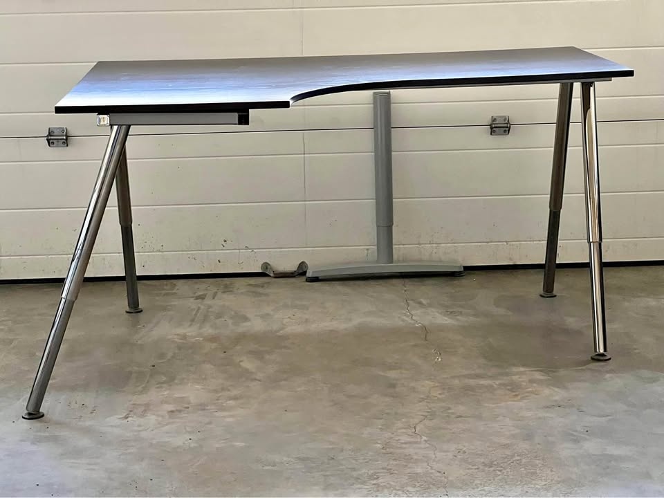 IKEA GALANT / BEKANT SYSTEM CORNER DESK