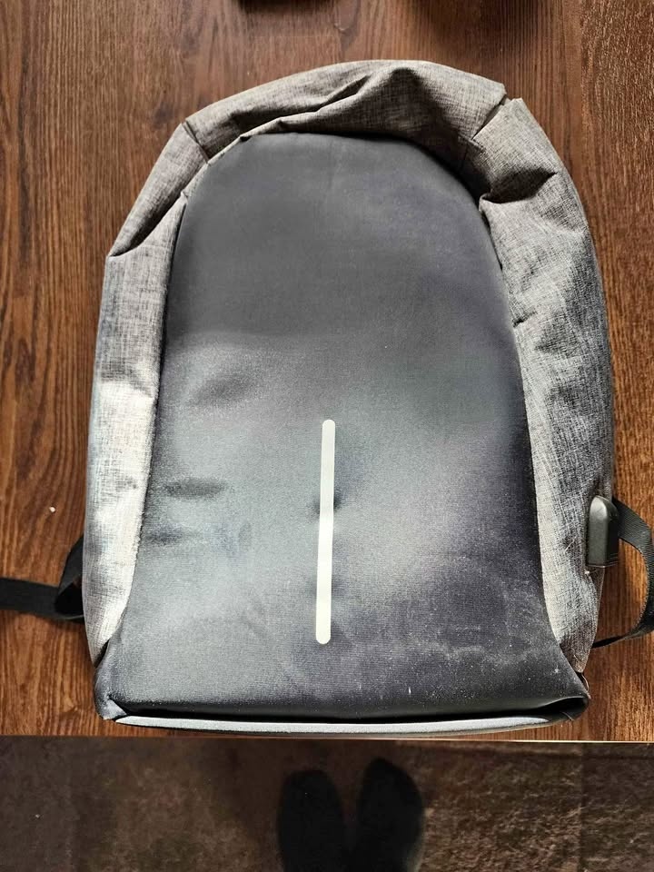 Backpack for laptop with lots of pockets