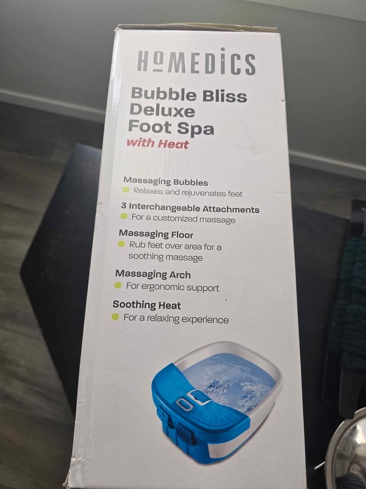 Massaging Bubble Foot Spa with Soothing Heat - photo 2