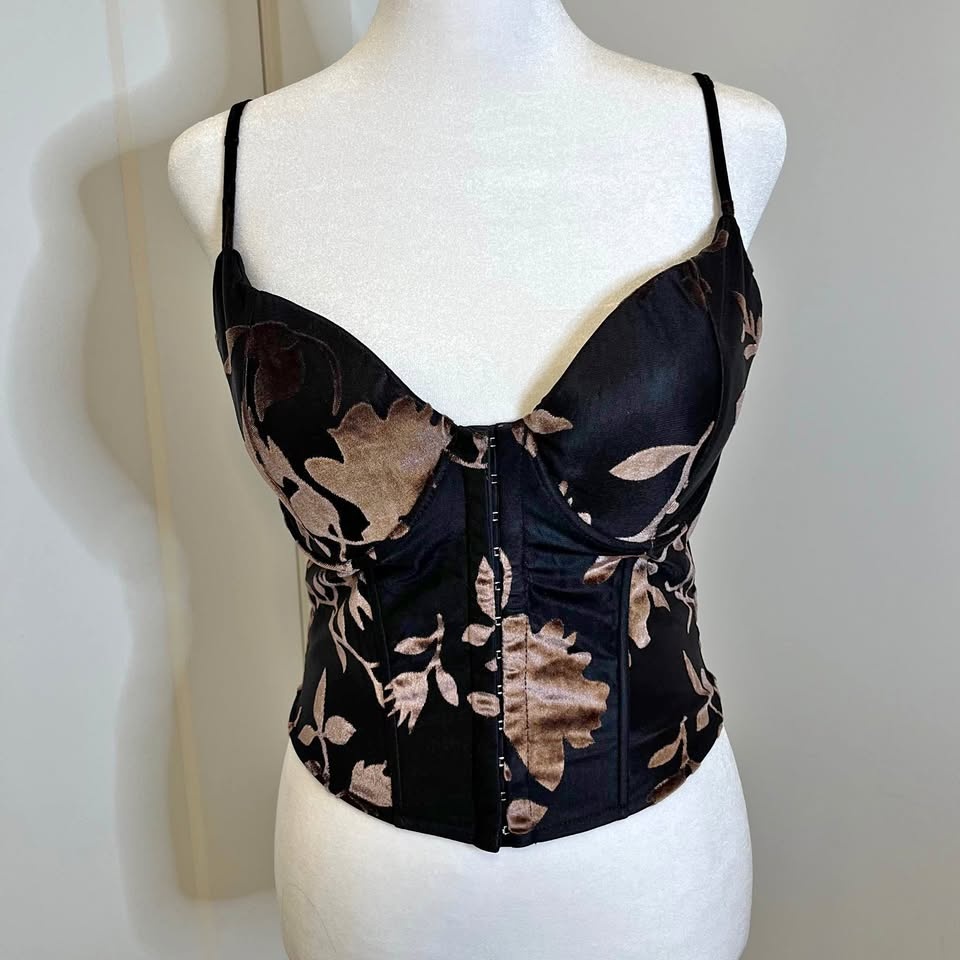 Forever 21 Black/Mauve Floral Bustier Top - Size M