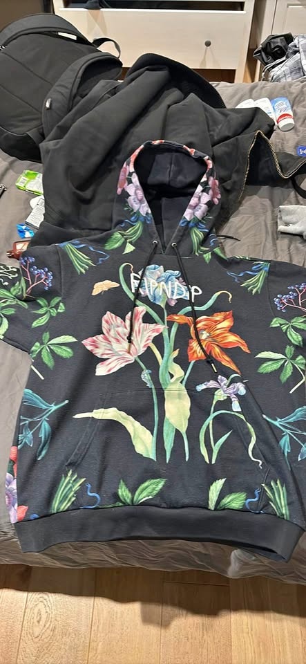 RIP N DIP floral hoodie size large