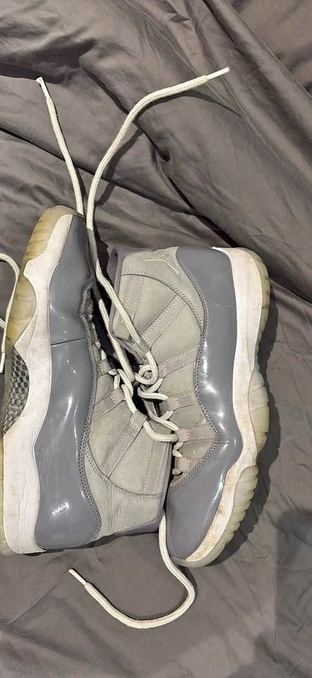 Jordan 11 Retro Cool Grey Size 11.5