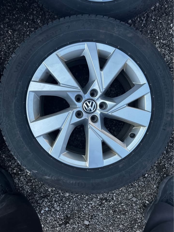 OEM 18” VW Atlas Rims on Continental Winter Tires - photo 4