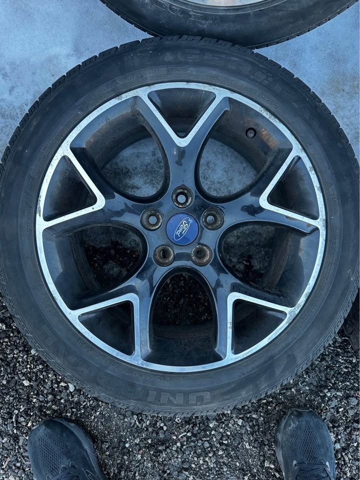 OEM 17” Ford Focus Rims on All Season Tires - photo 5