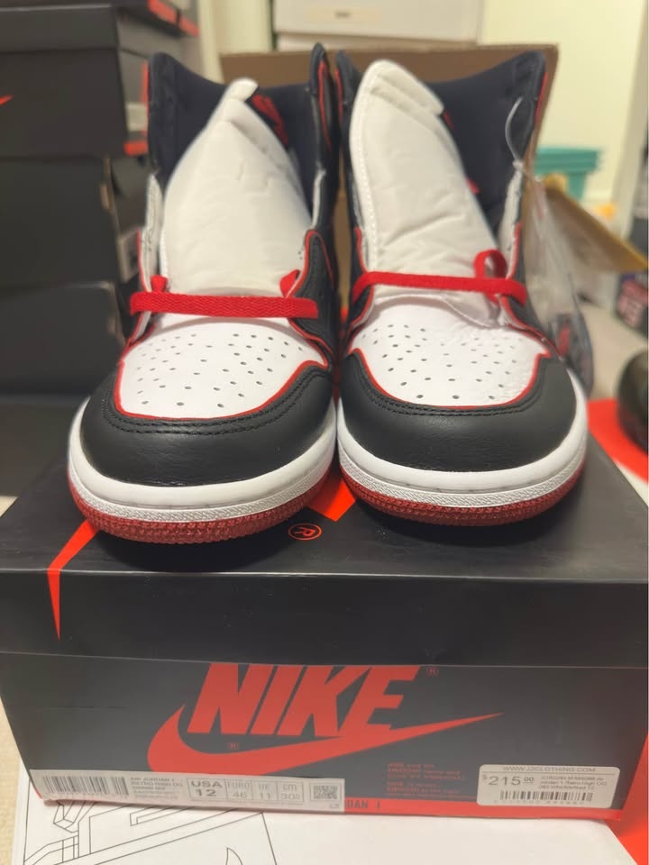 Nike Air Jordan 1 Retro High OG Black Red White Size 12 - photo 3