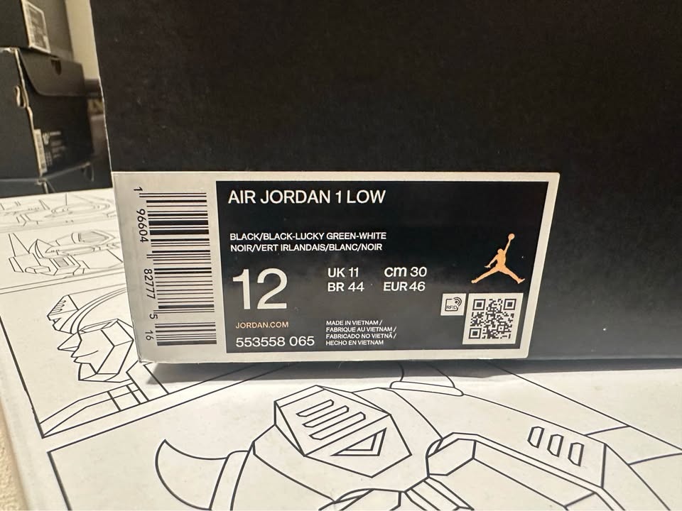 Air Jordan 1 Low Black Lucky Green Size 12 - photo 2