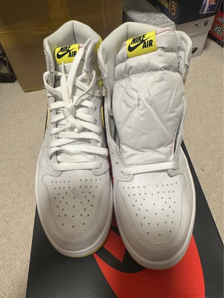 Nike Air Jordan 1 Retro High OG White Yellow Mens Size 12 - photo 3