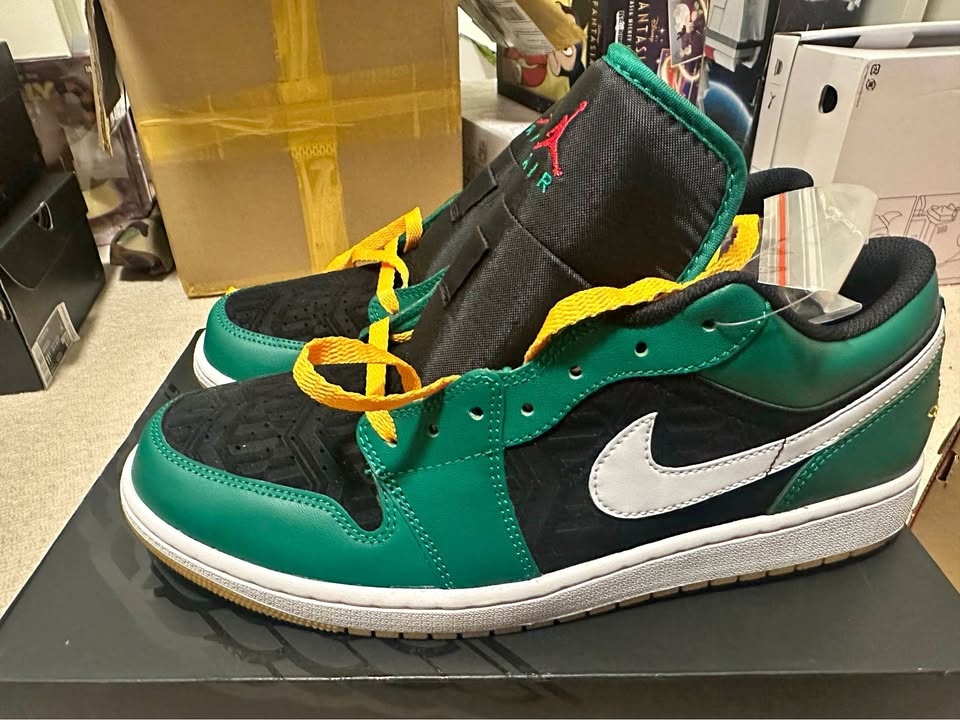Air Jordan 1 Low SE Malachite Size 11.5