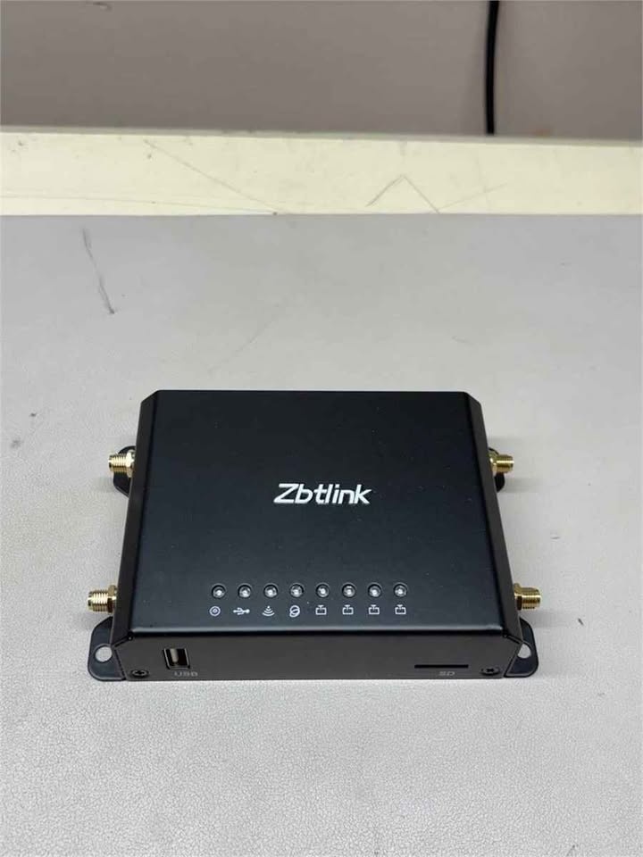 4G LTE Wireless Router WG826 (SIM Slot, OpenWrt) - photo 3