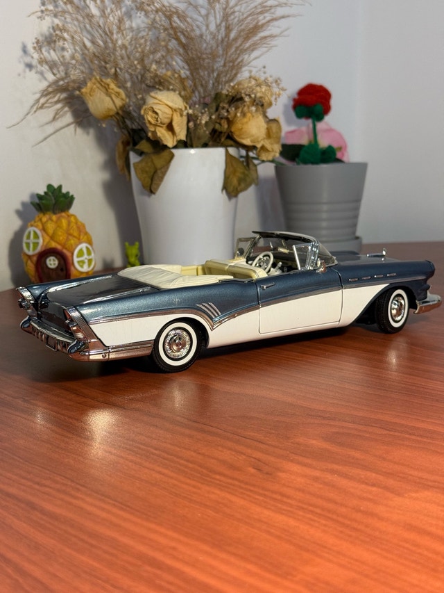 1957 Buick Roadmaster Convertible Motor Max 1:18 Die-Cast - photo 3
