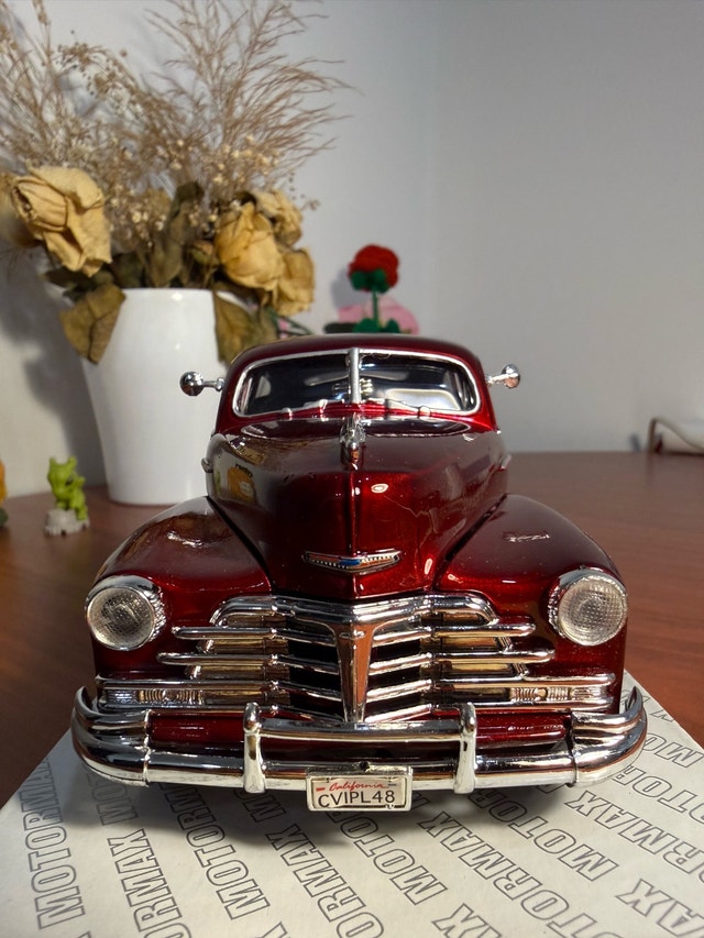 1:24 Diecast 1948 Chevrolet Fleetline – Deep Red Metallic - photo 2