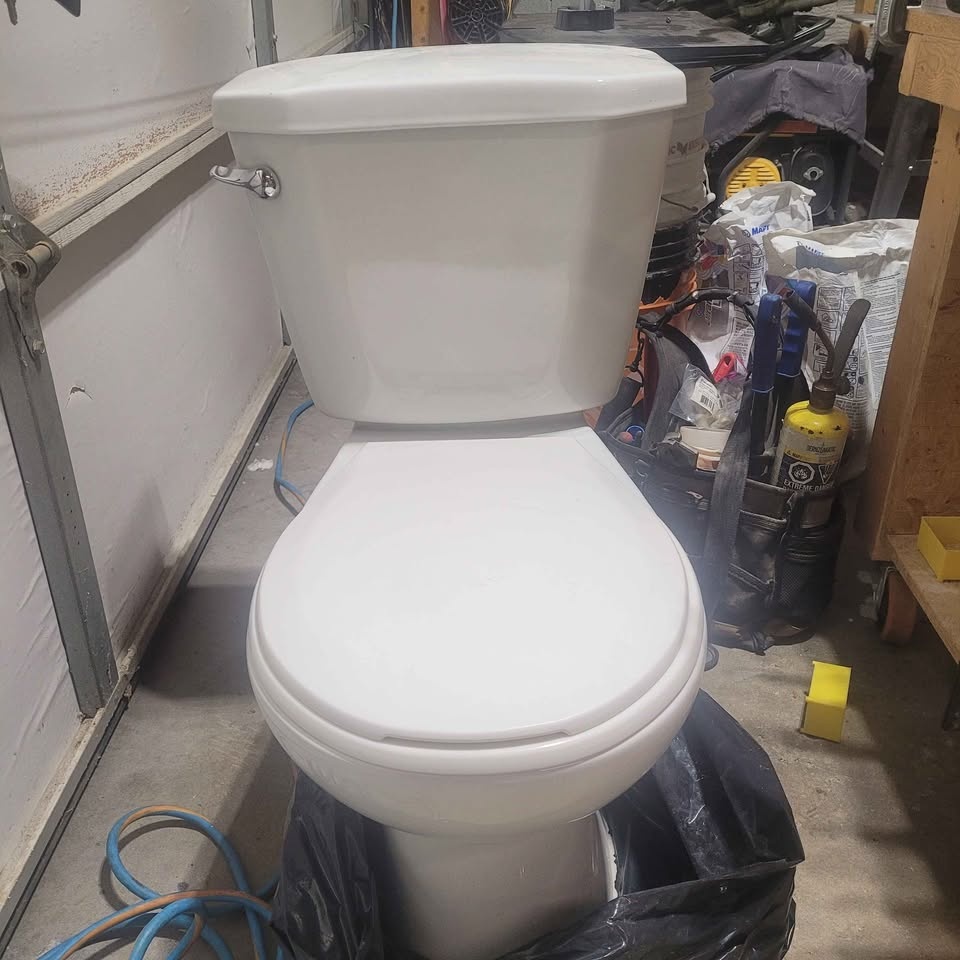 Glacier Bay Toilet (Round Bowl) - photo 2