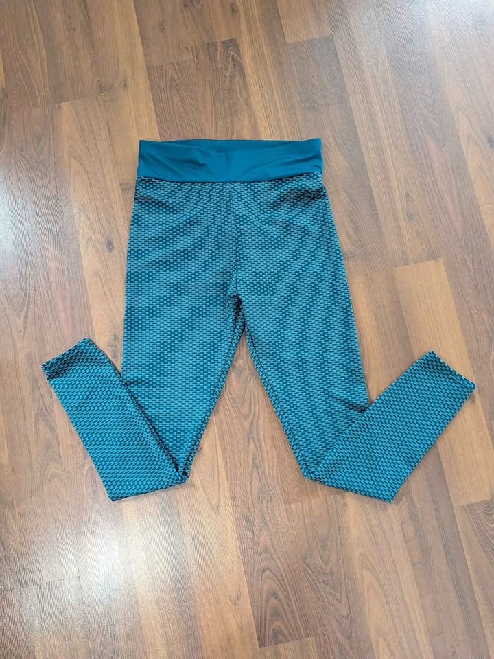 Brand new with tags Viral Tiktok ruched leggings - photo 2
