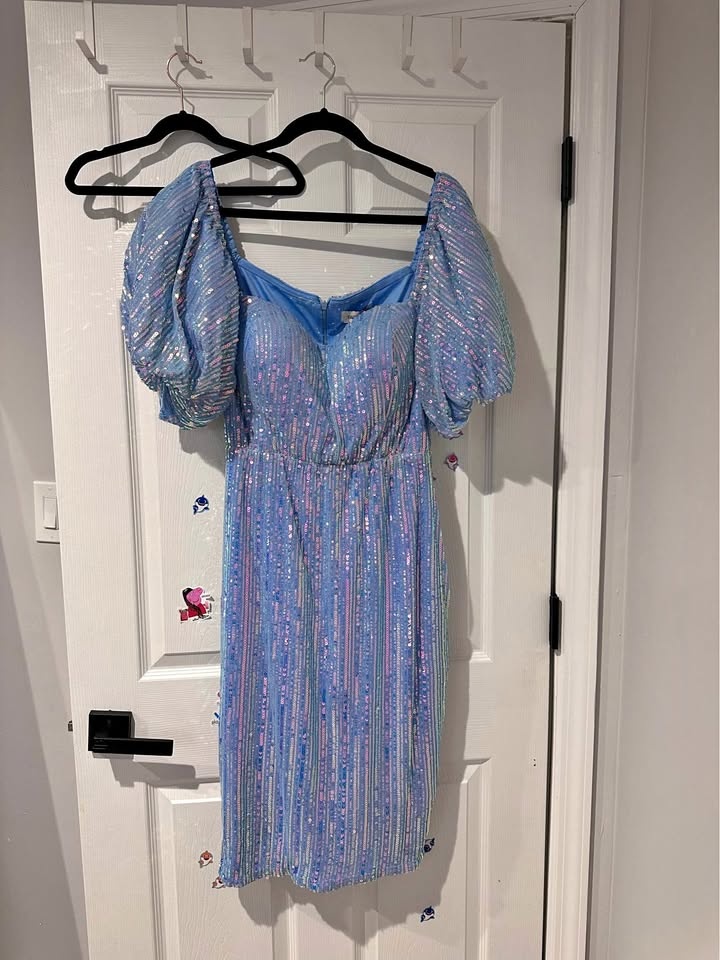 Light blue 1XL shimmer dress