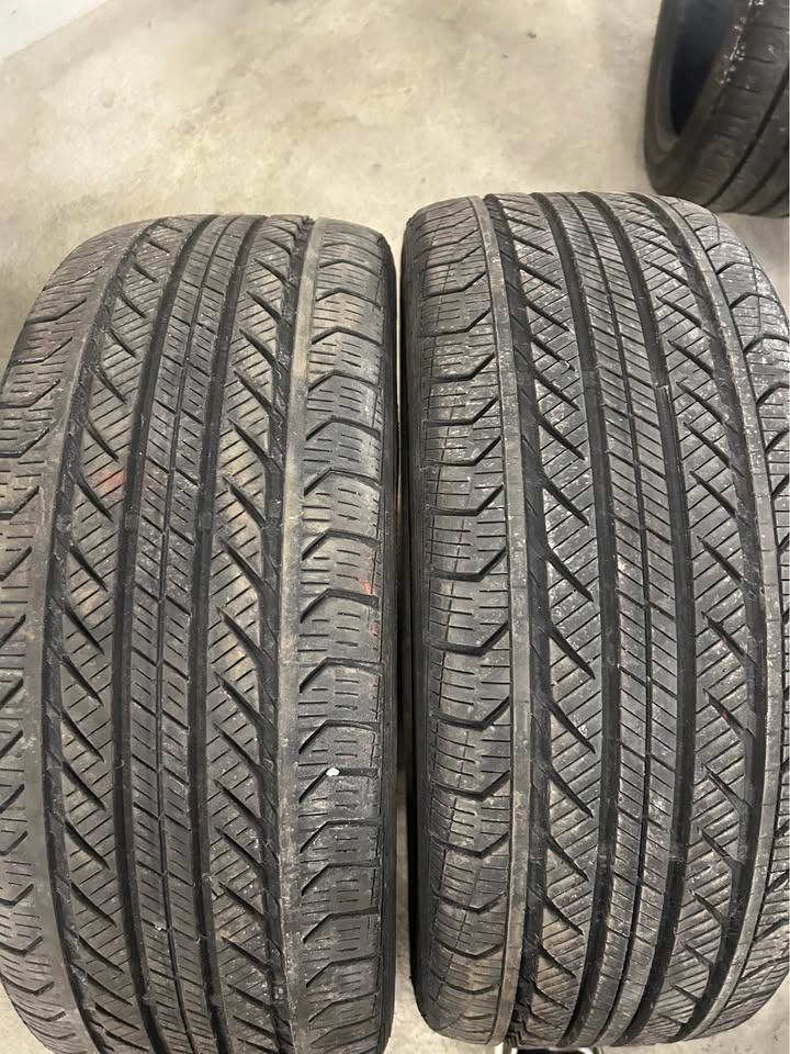 225/45R18 All Season Tires (pair) Continental - photo 2