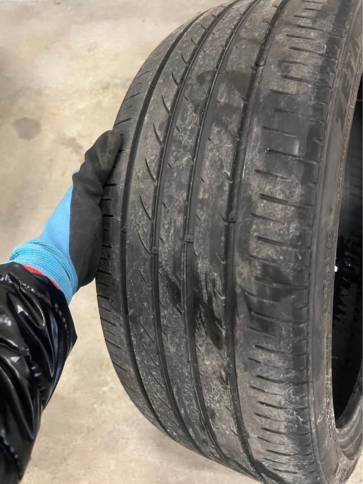 225/40ZR19 ALL SEASON Tire (Singular) - photo 2