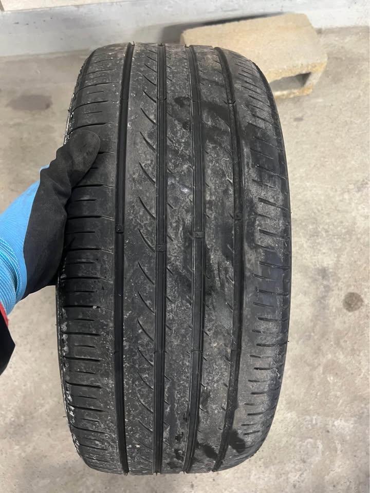 225/40ZR19 ALL SEASON Tire (Singular) - photo 5