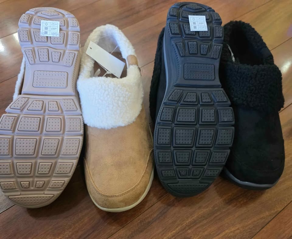 Women's Sketchers Lined Clogs Brand New - photo 3