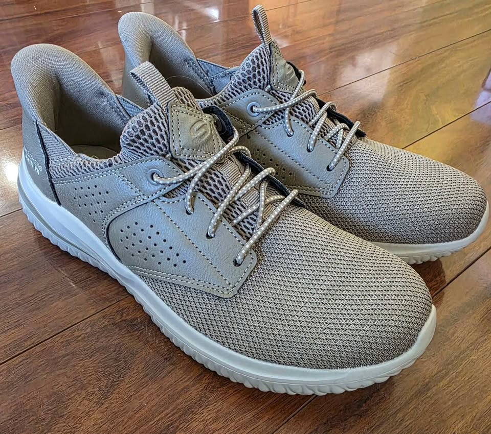 Men's Skechers Swift Fit Brand New (in box) - photo 2