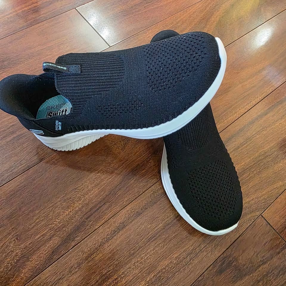 Women's Skechers Swift Fit Brand New - photo 3