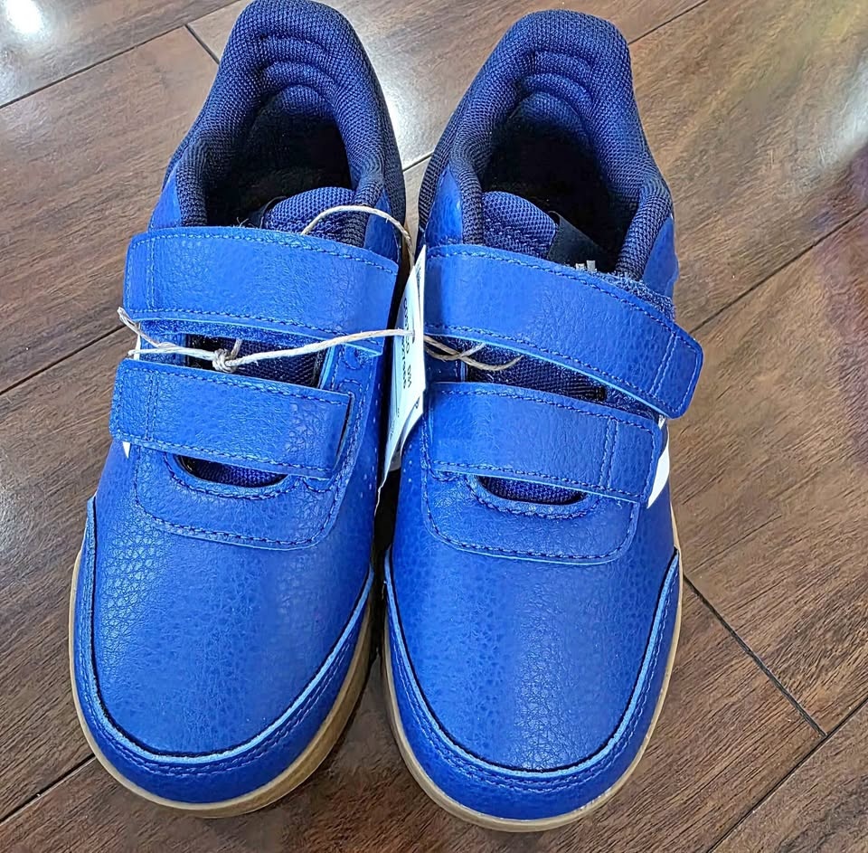 Unisex Kids Shoes Brand New (in box)