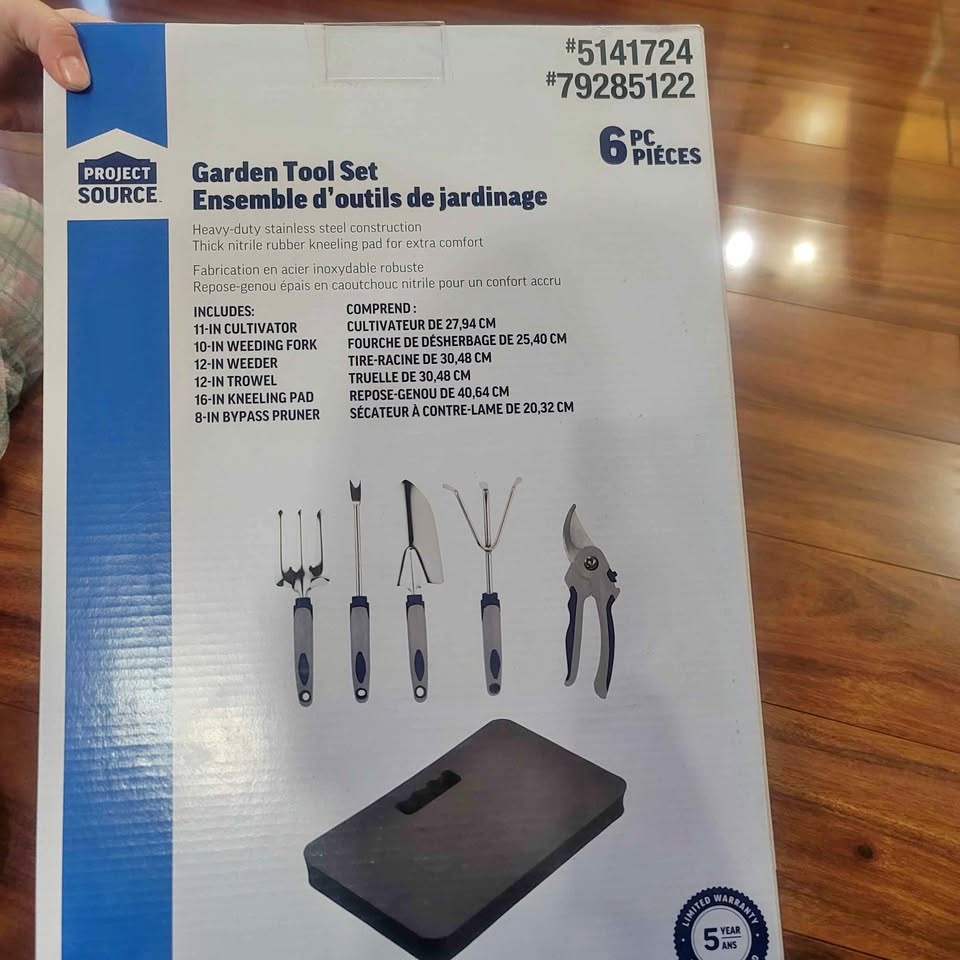 6 pc Garden Tool Set (Brand New) - Taradale NE Calgary