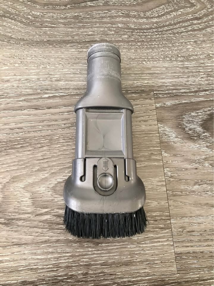 Dyson Vacuum Attachments - photo 4